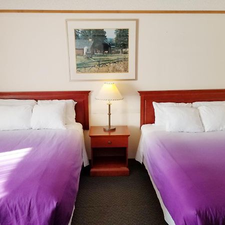 Moosomin Country Squire Inn Eksteriør billede